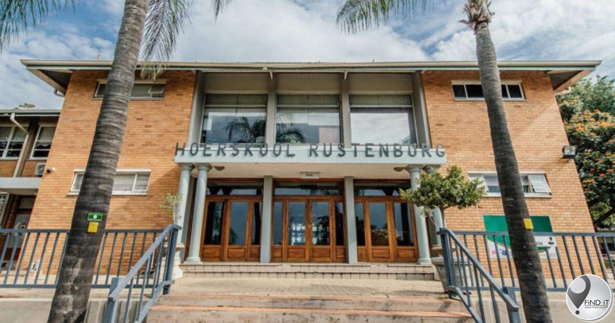 Hoërskool Rustenburg-leerders 'doen Nazi-salute'