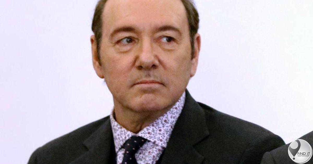 Kevin Spacey: Britse polisie kla akteur formeel van seksuele aanranding aan