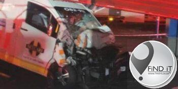 Netcare 911-ambulans bots in 'n motorwassery voetganger sterf