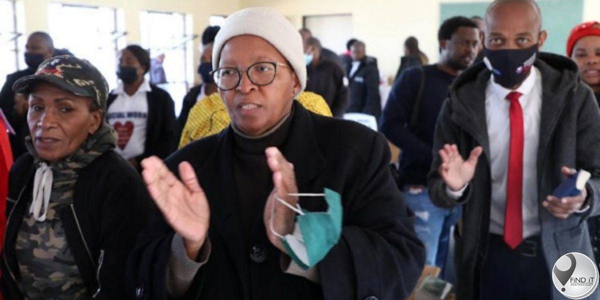 Polisie het beeldmateriaal van Soweto-taverneslagting, sê Mazibuko