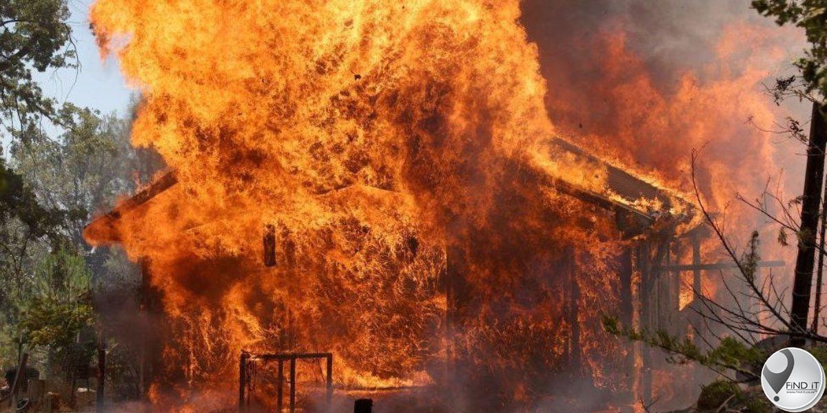 Oak Fire: Veldbrand groei soos brandbestryders stryd teen hitte