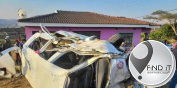 3-leerlinge dood in KZN-taxi-ongeluk