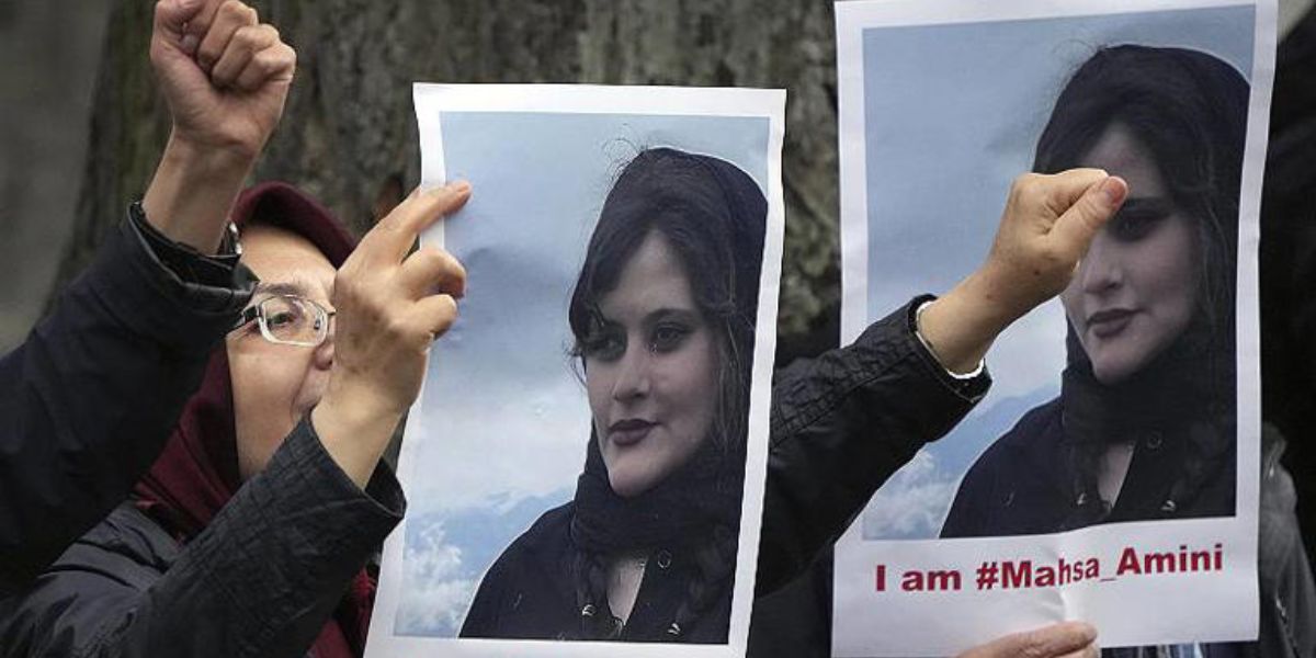 Dodetal styg in Iran-optogte oor Mahsa Amini se dood
