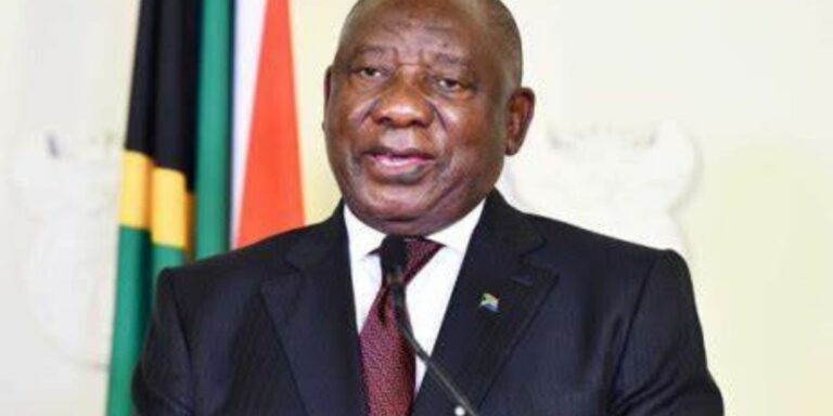Ramokgopa verdedig Ramaphosa se besluit om terug te kom oor beurtkrag