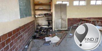 Woede oor KZN-leerders klasse brand na polisie selfone konfiskeer