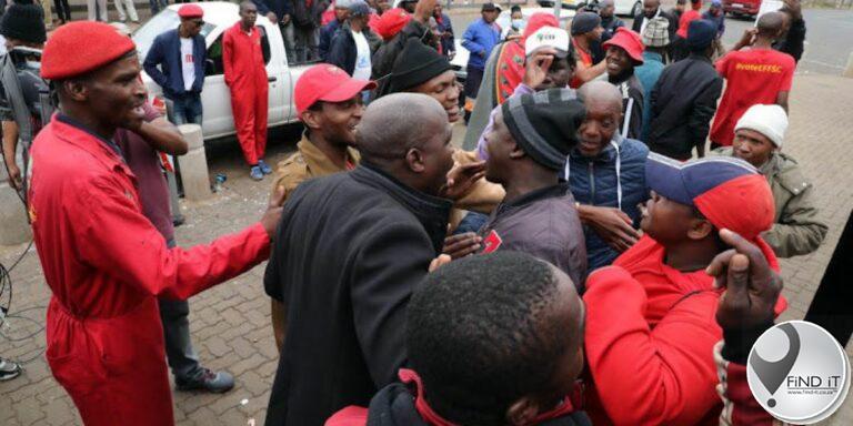 EFF en Dudula-lede baklei by Kalafong-hospitaal