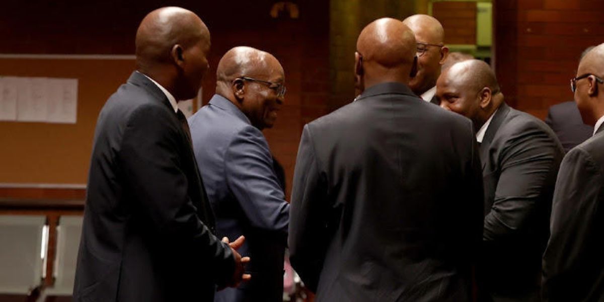 Jacob Zuma berei voor om joernalis en staatsaanklaer aan te vat