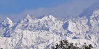Sowat 10 dood en verskeie vermis na sneeustorting in Indiese Himalajas