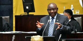 Ramaphosa onttrek parlementslede se nuwe voordele