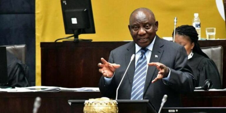 Ramaphosa onttrek parlementslede se nuwe voordele