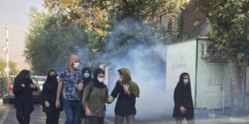 Iran gaan nie 15 000 betogers doodmaak nie