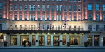 Suid-Afrikaanse vrou dood gevind in vyfsterhotel in Londen