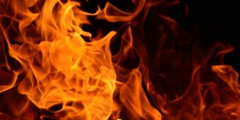 Katolieke priester doodgebrand