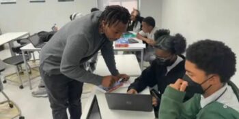 Los Angeles-polisiedepartement word gedagvaar oor onderwyser se dood