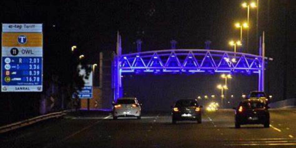 Gauteng motoriste wat e-tolls betaal het kry geld terug