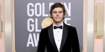 Jeffrey Dahmer slagoffer se ma praat oor Evan Peters se Golden Globe-toekenning