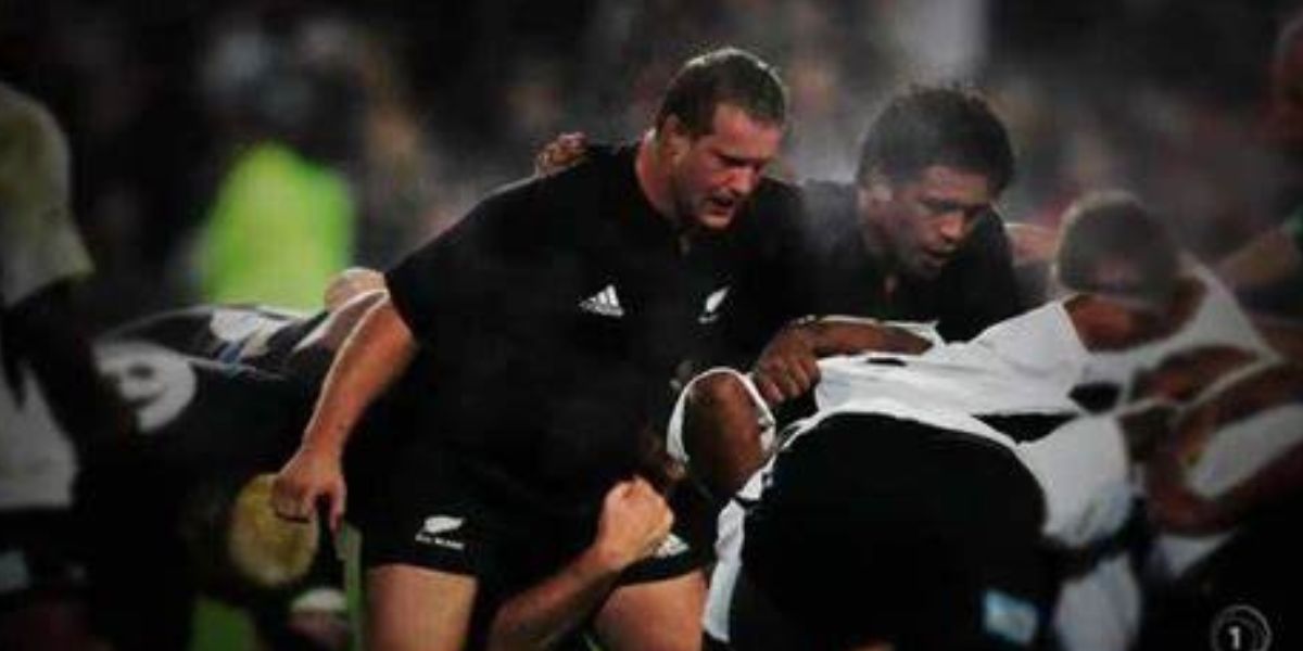 Voormalige All Black erken op nasionale TV hy is gay
