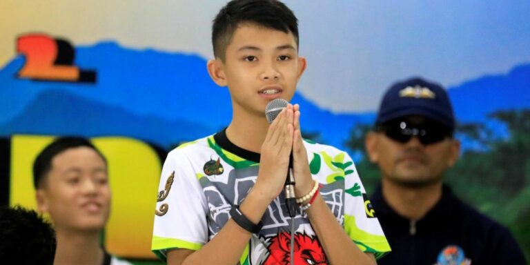 Kaptein van Thai ‘cave boys’ sterf
