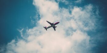 Singapoer vliegtuig gegrond by OR Tambo na bomdreigement