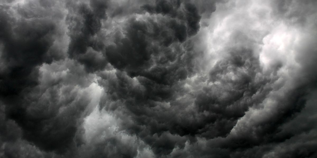 Donderstorms, hael en koue front word voorspeel vir Paasnaweek