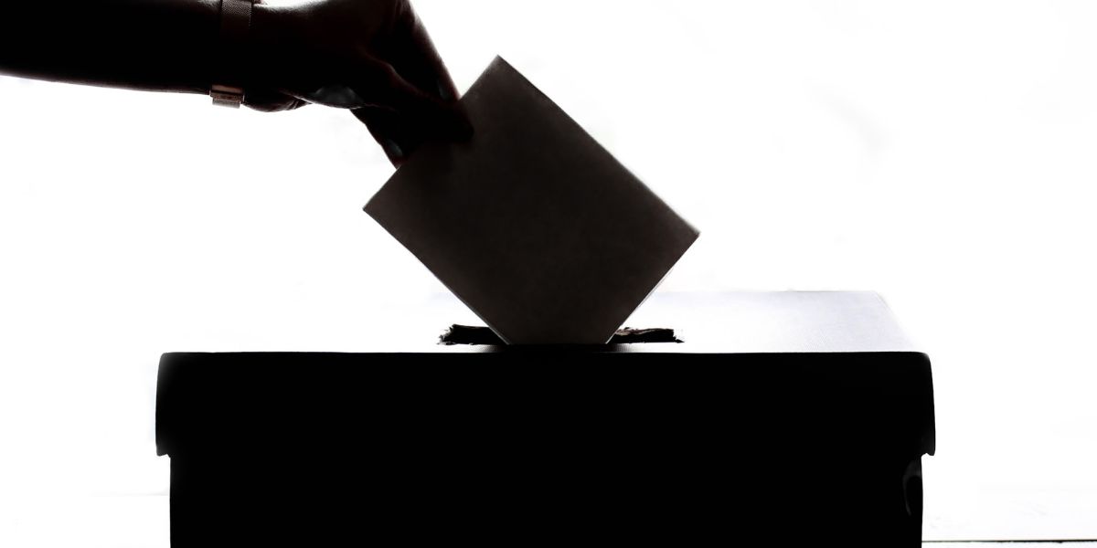 Cyril Ramaphosa onderteken Electoral Amendment wet