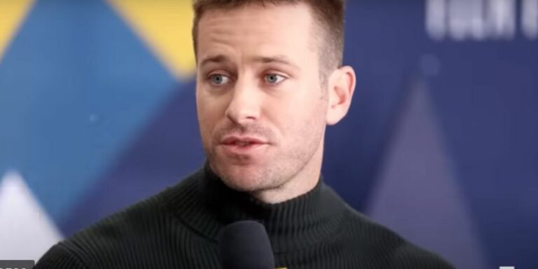 Aantygings van seksuele aanranding teen Armie Hammer ‘onder hersiening’