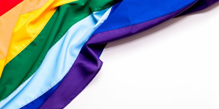 Uganda president weier vir eers om anti-LGBT wetsontwerp te teken
