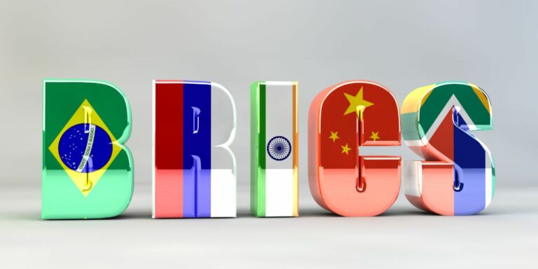 Poetin bevestig hy sal BRICS vergadering in Durban bywoon