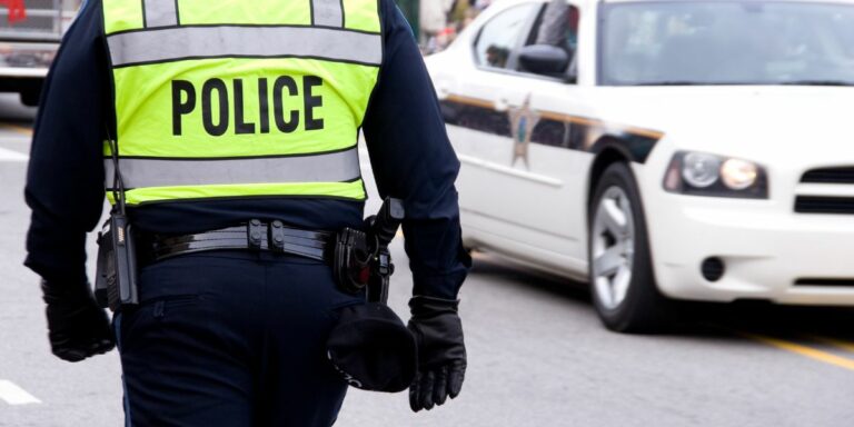 Ontbindende liggaam van Pakistani man in bos gevind