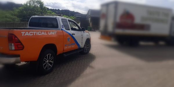Gewapende verdagtes kaap trok vol vleis