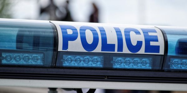 Polisiebeampte van diens af, doodgeskiet in Khayelitsha