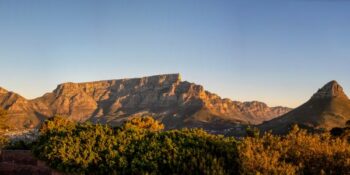 Australiese toeris gered wat op Tafelberg inmekaarsak