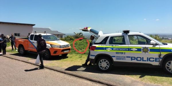 Pasgeborene se liggaam langs pad gevind in Durban