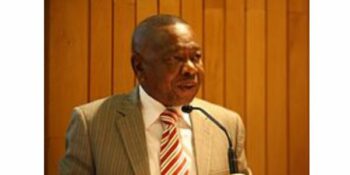 Blade Nzimande lê kriminele klag teen sakeman oor korrupsie-aantygings