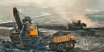 Gold One dank 400 werkers af oor onwettige staking