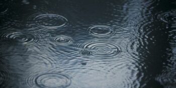 Stormwaarskuwings uitgereik vir verskeie provinsies